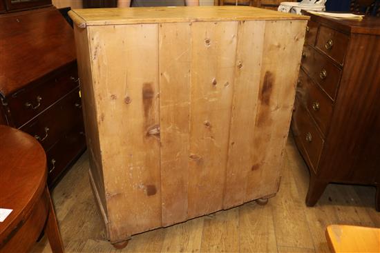 A five drawer pine chest of drawers W.103cm